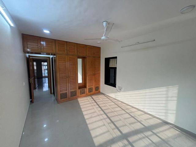 Rental | 3 BHK + Extra Room 1400 Sq.Ft. Apartment in Dheeraj Devika