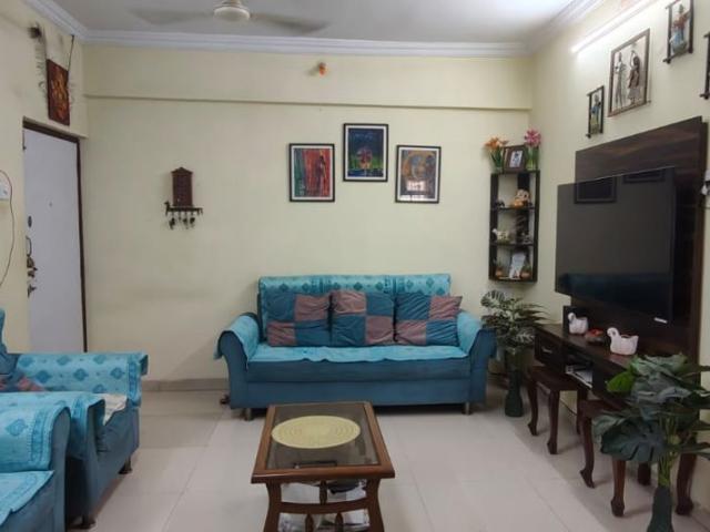 Rental | 3 BHK + Extra Room 1500 Sq.Ft. Apartment in Haware Splendor