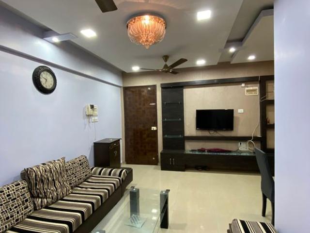 Rental | 3 BHK + Extra Room 1500 Sq.Ft. Apartment in Proviso Complex