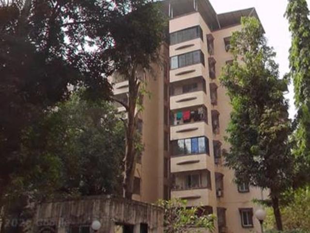 Rental | 3 BHK + Extra Room 1500 Sq.Ft. Apartment in Prakruti CHS Ltd
