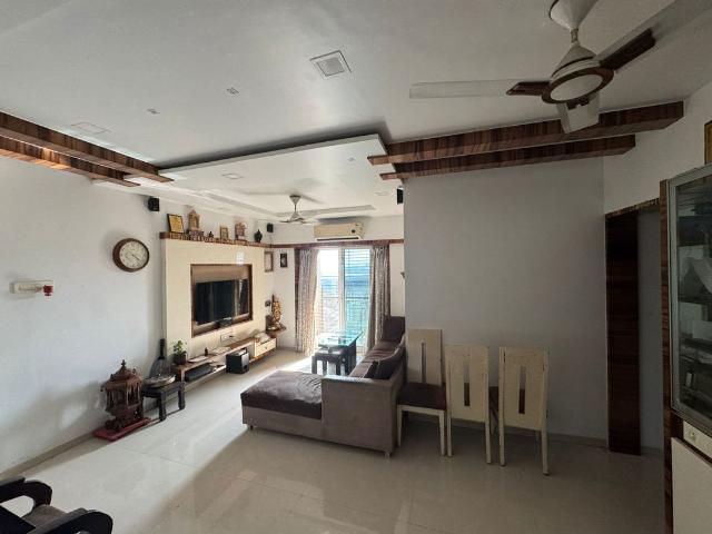 Rental | 3 BHK + Extra Room 1500 Sq.Ft. Apartment in Shree Ambika Heritage