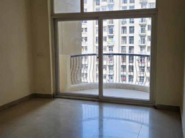 Rental | 3 BHK + Extra Room 1545 Sq.Ft. Apartment in Amrapali Silicon City