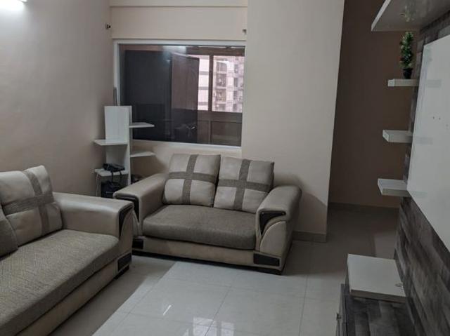 Rental | 3 BHK + Extra Room 1730 Sq.Ft. Apartment in Mahagun Mirabella