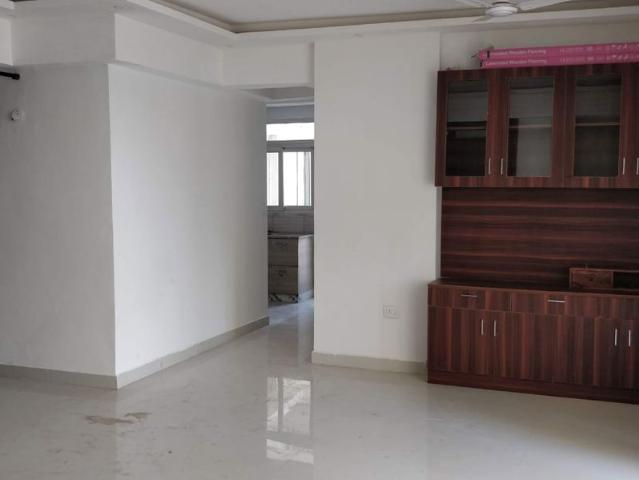 Rental | 3 BHK + Extra Room 1750 Sq.Ft. Apartment in SS The Coralwood