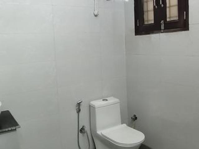 Rental | 3 BHK + Extra Room 180 Sq.Mt. Independent House in RWA Apartments Sector 41