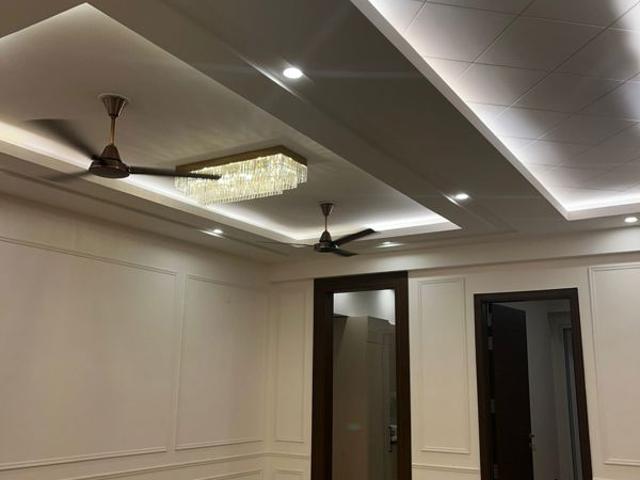Rental | 3 BHK + Extra Room 1850 Sq.Ft. Apartment in Raj One Good Earth