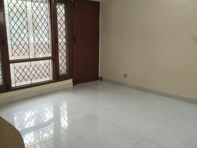 Rental | 3 BHK + Extra Room 1950 Sq.Ft. Apartment in Sarita Vihar
