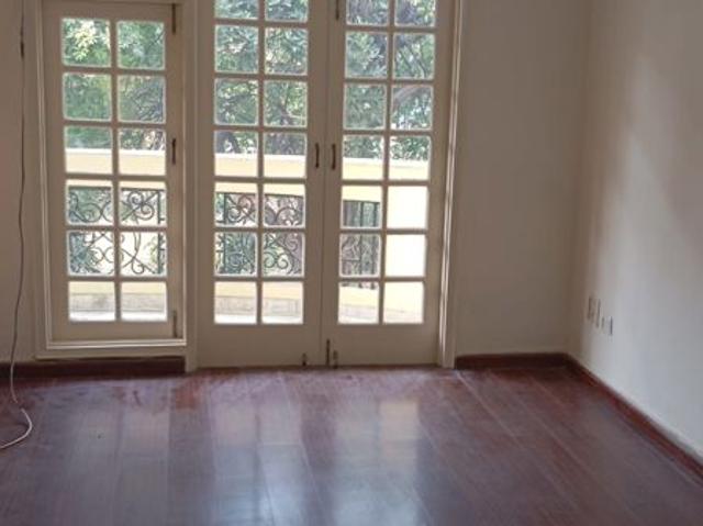 Rental | 3 BHK + Extra Room 217 Sq.Yd. Independent House in Defence Colony