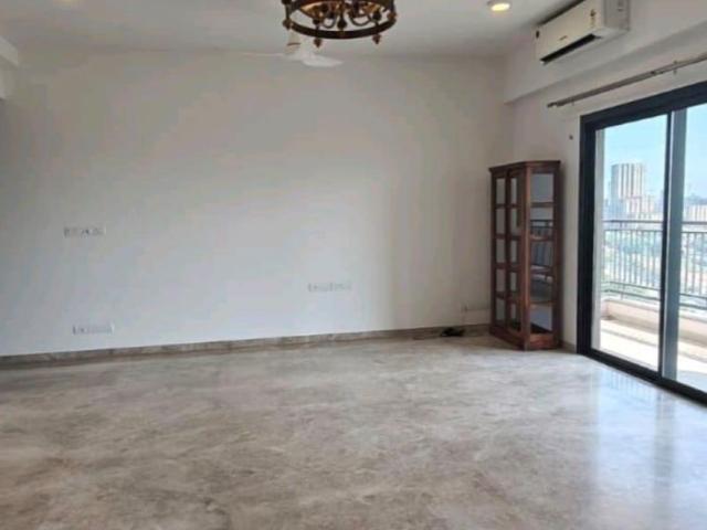 Rental | 3 BHK + Extra Room 2342 Sq.Ft. Apartment in Sobha City Gurgaon