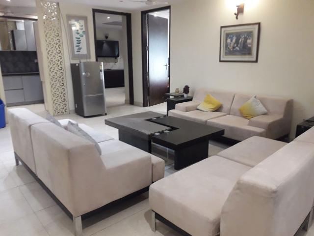 Rental | 3 BHK + Extra Room 250 Sq.Yd. Apartment in Vasant Enclave