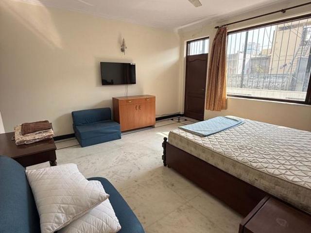 Rental | 3 BHK + Extra Room 250 Sq.Yd. Independent House in Greater Kailash II