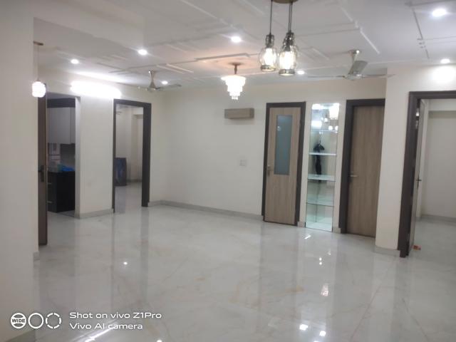 Rental | 3 BHK + Extra Room 2550 Sq.Ft. Apartment in M3M Atrium