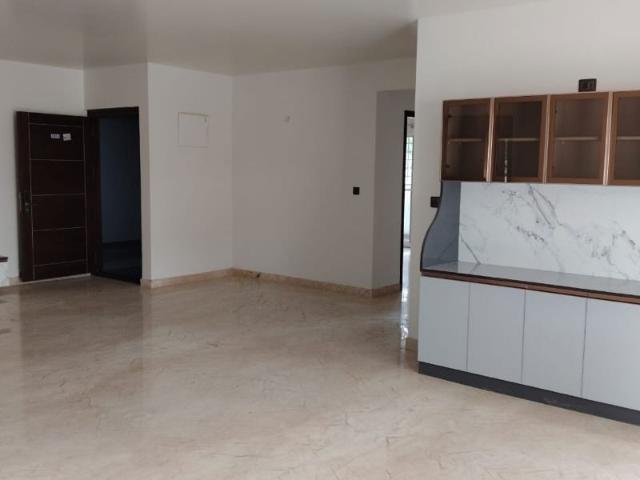 Rental | 3 BHK + Extra Room 2800 Sq.Ft. Apartment in Sterling Brunton