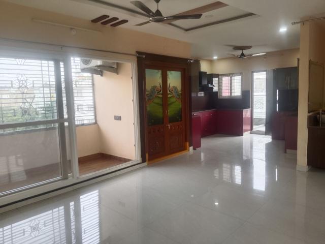 Rental | 3 BHK + Extra Room 3000 Sq.Ft. Apartment in Kavuri Hills
