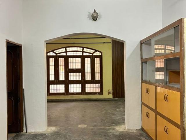 Rental | 3 BHK + Extra Room 3000 Sq.Ft. Independent House in Gomti Nagar