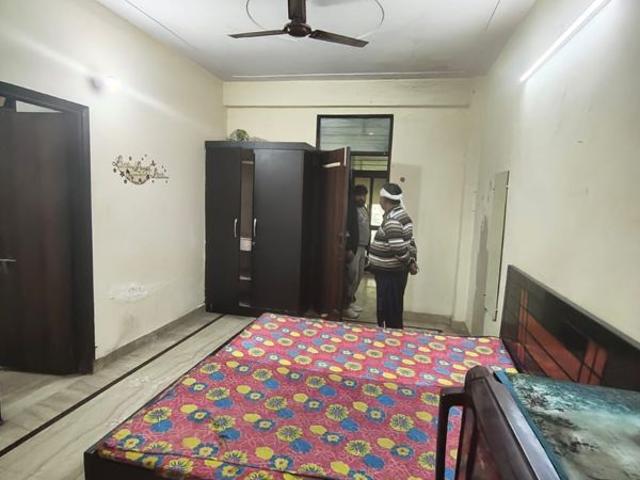 Rental | 3 BHK + Extra Room 300 Sq.Yd. Villa in New Friends Colony