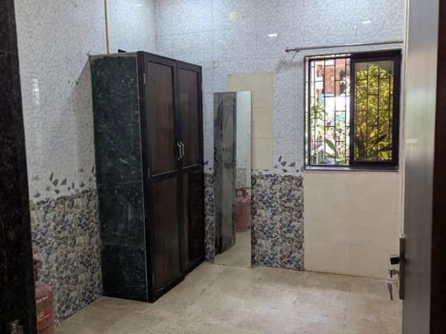 Rental | 3 BHK + Extra Room,Store Room 1600 Sq.Ft. Apartment in Rupa Suyash Park