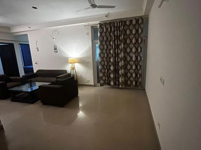 Rental | 3 BHK + Servant Room,Basement 1370 Sq.Ft. Apartment in Jaypee Green Kosmos Phase II