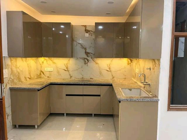 Rental | 3 BHK + Servant Room,Extra Room 1300 Sq.Ft. Apartment in Chattarpur