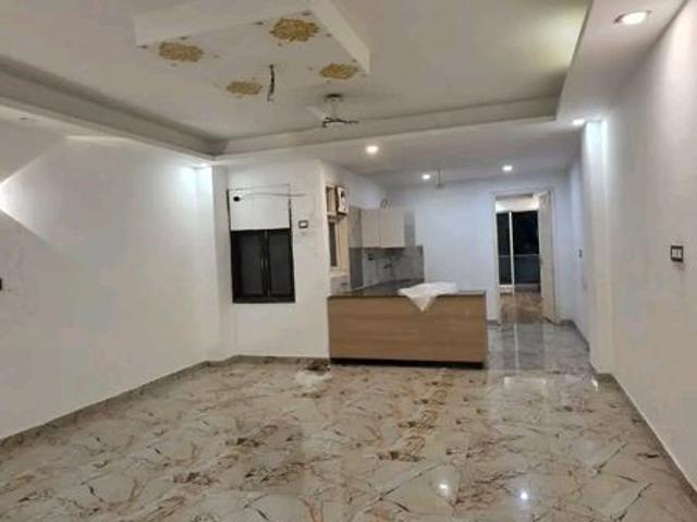 Rental | 3 BHK + Servant Room,Extra Room 1400 Sq.Ft. Apartment in Chattarpur
