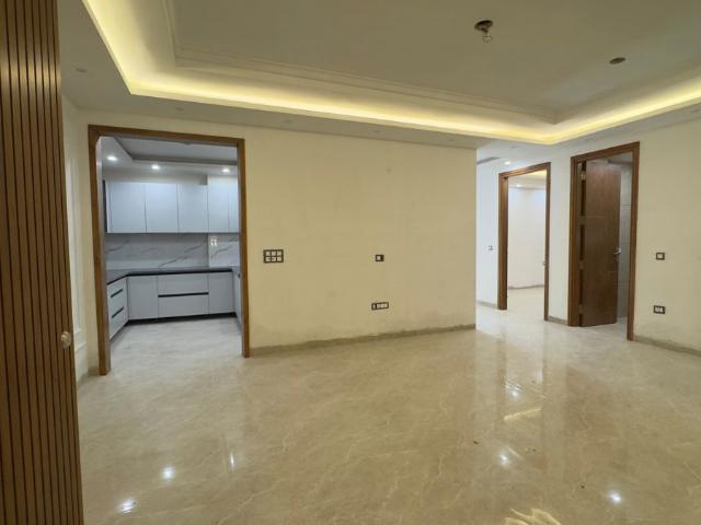 Rental | 3 BHK + Servant Room,Extra Room 1400 Sq.Ft. Apartment in Chattarpur