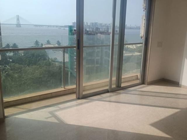 Rental | 3 BHK + Servant Room,Extra Room 1600 Sq.Ft. Apartment in Suraj Tranquil Bay 1