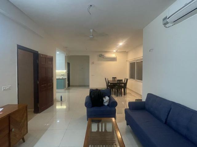 Rental | 3 BHK + Servant Room,Extra Room 2384 Sq.Ft. Apartment in BPTP Amstoria