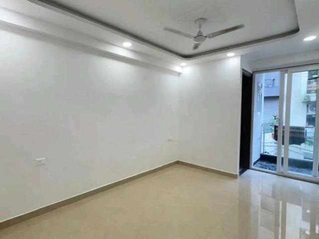 Rental | 3 BHK + Servant Room,Extra Room,Store Room 13500 Sq.Ft. Apartment in Chattarpur