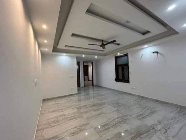 Rental | 3 BHK + Servant Room,Extra Room,Store Room 1400 Sq.Ft. Apartment in Chattarpur