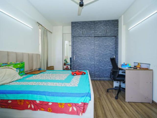 Rental | 3 BHK + Servant Room,Store Room 1790 Sq.Ft. Apartment in Mapsko Royale Ville