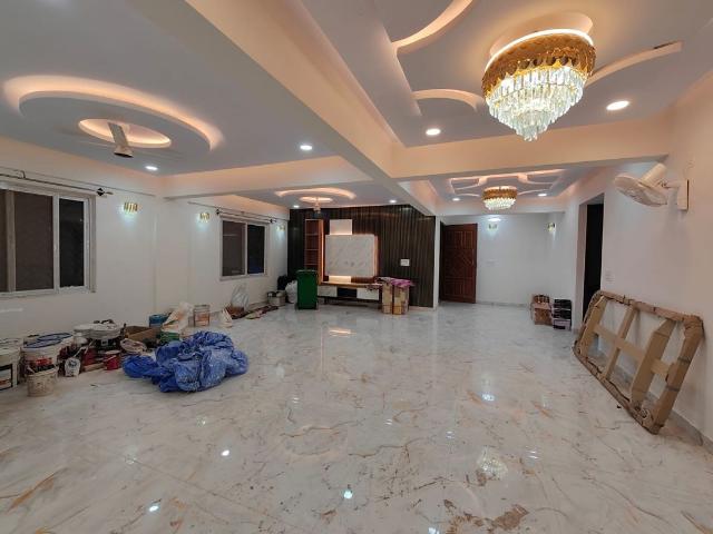 Rental | 3 BHK + Servant Room,Store Room 2200 Sq.Ft. Apartment in Cooke Town