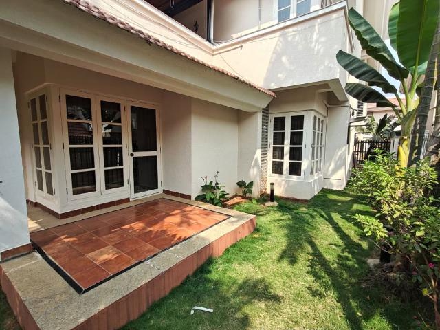 Rental | 3 BHK + Servant Room,Store Room 3000 Sq.Ft. Villa in Prestige Ozone