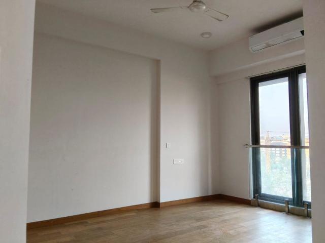 Rental | 3 BHK + Servant Room,Study Room 1290 Sq.Ft. Apartment in Adani Ten BKC
