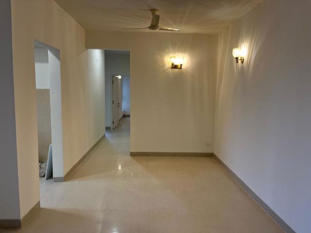 Rental | 3 BHK + Servant Room,Study Room 1310 Sq.Ft. Apartment in Emaar Emerald Estate