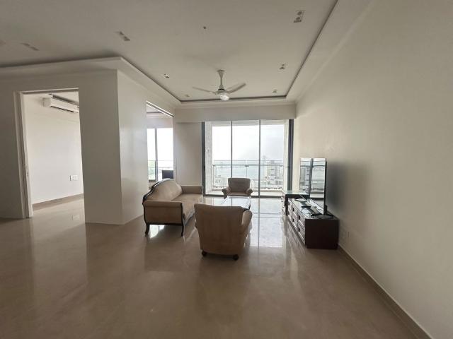Rental | 3 BHK + Servant Room,Study Room 1560 Sq.Ft. Apartment in Hubtown 25 South