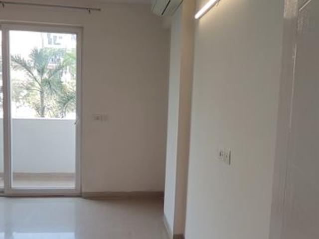 Rental | 3 BHK + Servant Room,Study Room 1650 Sq.Ft. Apartment in Emaar Emerald Floors Premier