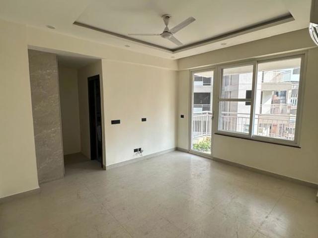 Rental | 3 BHK + Servant Room,Study Room 1975 Sq.Ft. Apartment in Ram Shanti Apartment