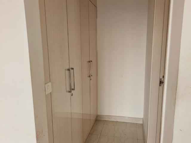 Rental | 3 BHK + Servant Room,Study Room 2000 Sq.Ft. Apartment in Emaar The Palm Drive Palm Studios