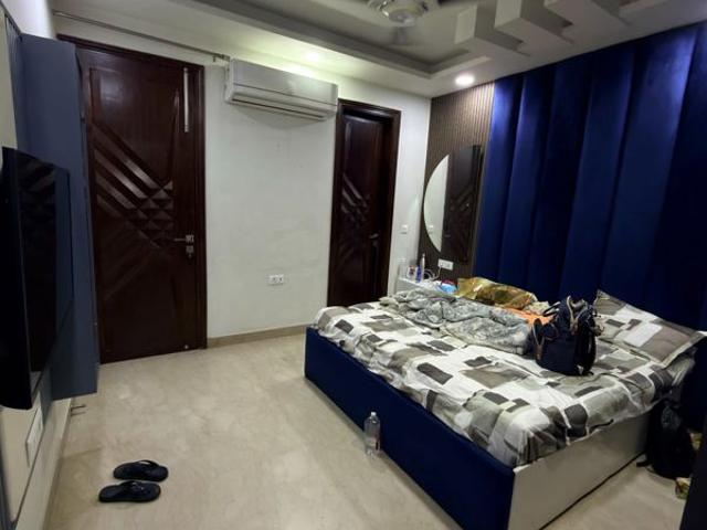 Rental | 3 BHK + Servant Room,Study Room 2250 Sq.Ft. Apartment in DLF Midtown Plaza