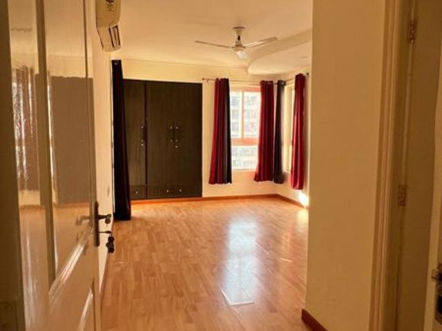 Rental | 3 BHK + Servant Room,Study Room 2850 Sq.Ft. Apartment in Orchid Petals