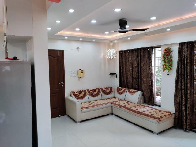Rental | 3 BHK + Servant Room,Study Room,Store Room 1500 Sq.Ft. Apartment in Prabhashali Apartment
