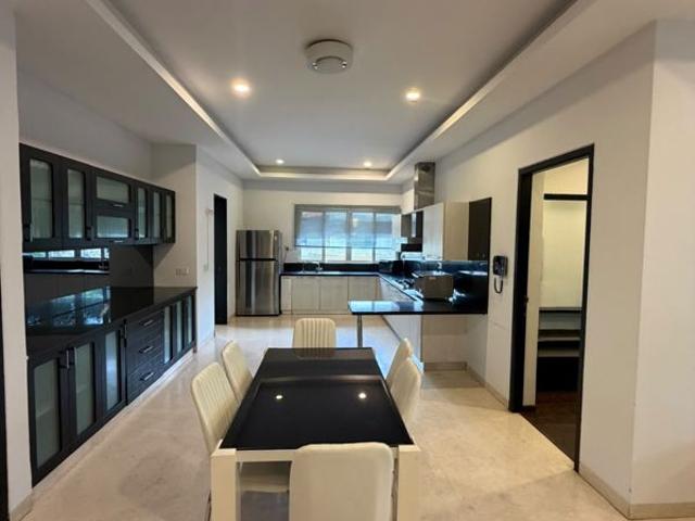 Rental | 3 BHK + Servant Room,Study Room,Store Room 2700 Sq.Ft. Apartment in Indiranagar
