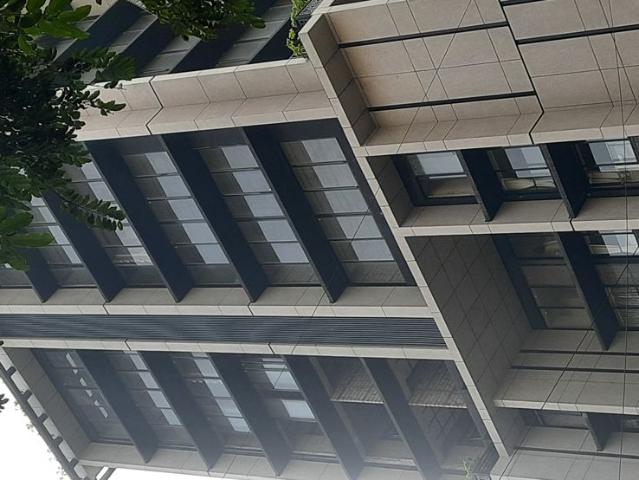 Rental | 3 BHK + Servant Room 1450 Sq.Ft. Apartment in Khar West
