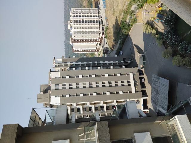 Rental | 3 BHK + Servant Room 1500 Sq.Ft. Apartment in Axis Paradigm Whistling Meadows
