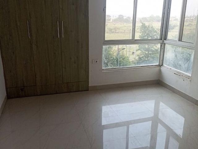 Rental | 3 BHK + Servant Room 1500 Sq.Ft. Apartment in Gomti Nagar
