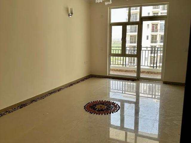 Rental | 3 BHK + Servant Room 1500 Sq.Ft. Apartment in Gomti Nagar