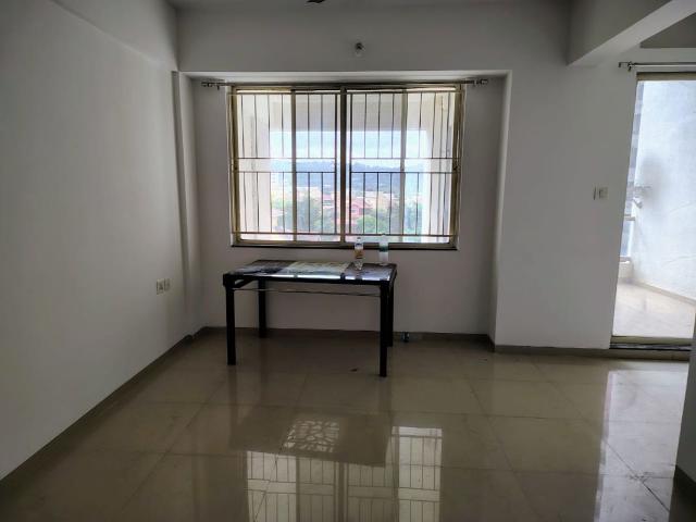 Rental | 3 BHK + Servant Room 1500 Sq.Ft. Apartment in Harileela Apartment