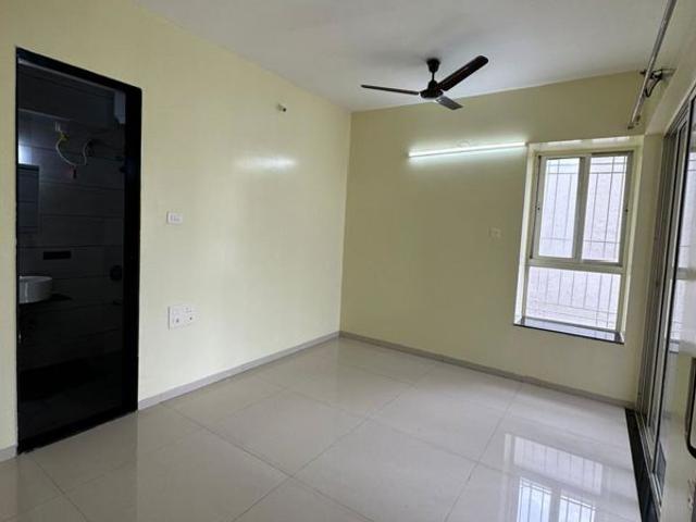 Rental | 3 BHK + Servant Room 1500 Sq.Ft. Apartment in Kirti Ascent
