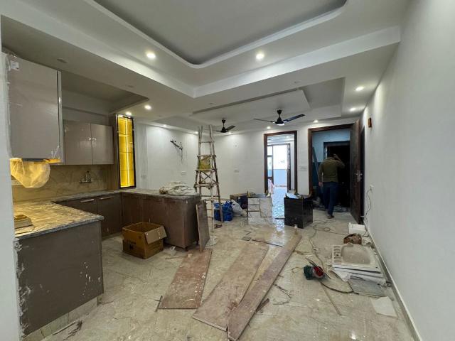 Rental | 3 BHK + Servant Room 1500 Sq.Ft. Apartment in Palm Residency Chhatarpur