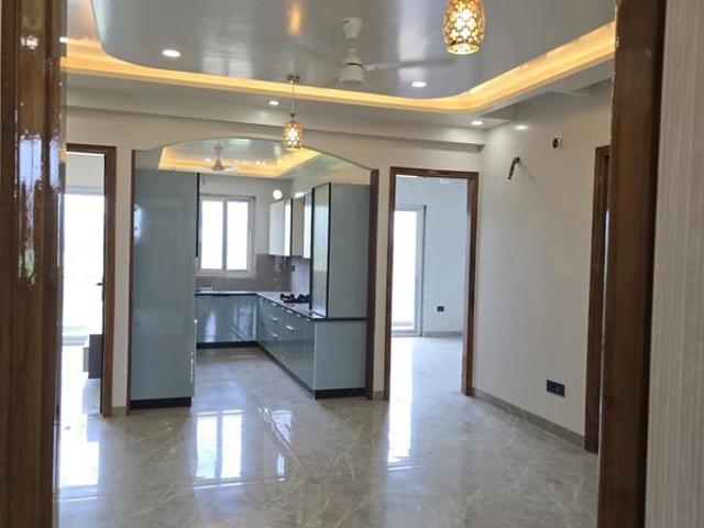 Rental | 3 BHK + Servant Room 1500 Sq.Ft. Apartment in Palm Residency Chhatarpur